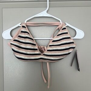 Wild Fable Bikini Top size Small (4-6)